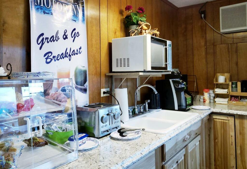 Gorham Motor Inn ภายนอก รูปภาพ